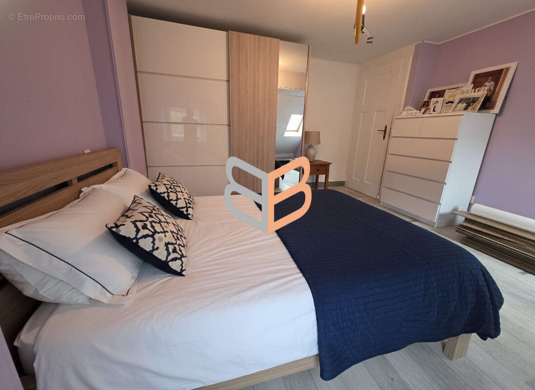 Maison à AUDUN-LE-TICHE