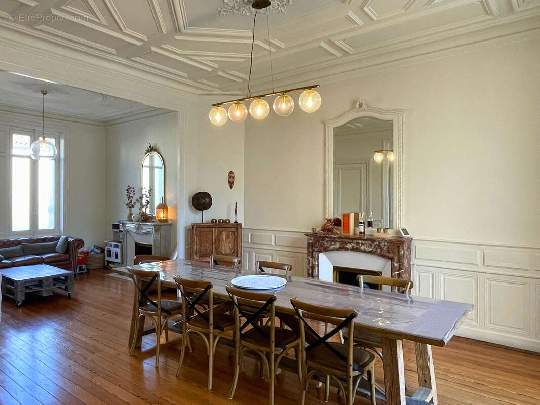 Maison à COGNAC