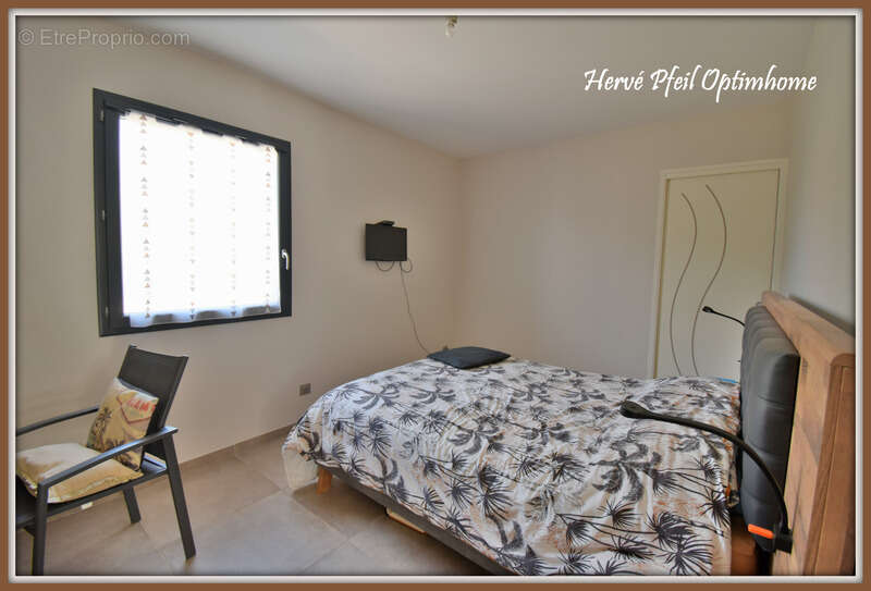 Maison à SAINT-SIMEON-DE-BRESSIEUX