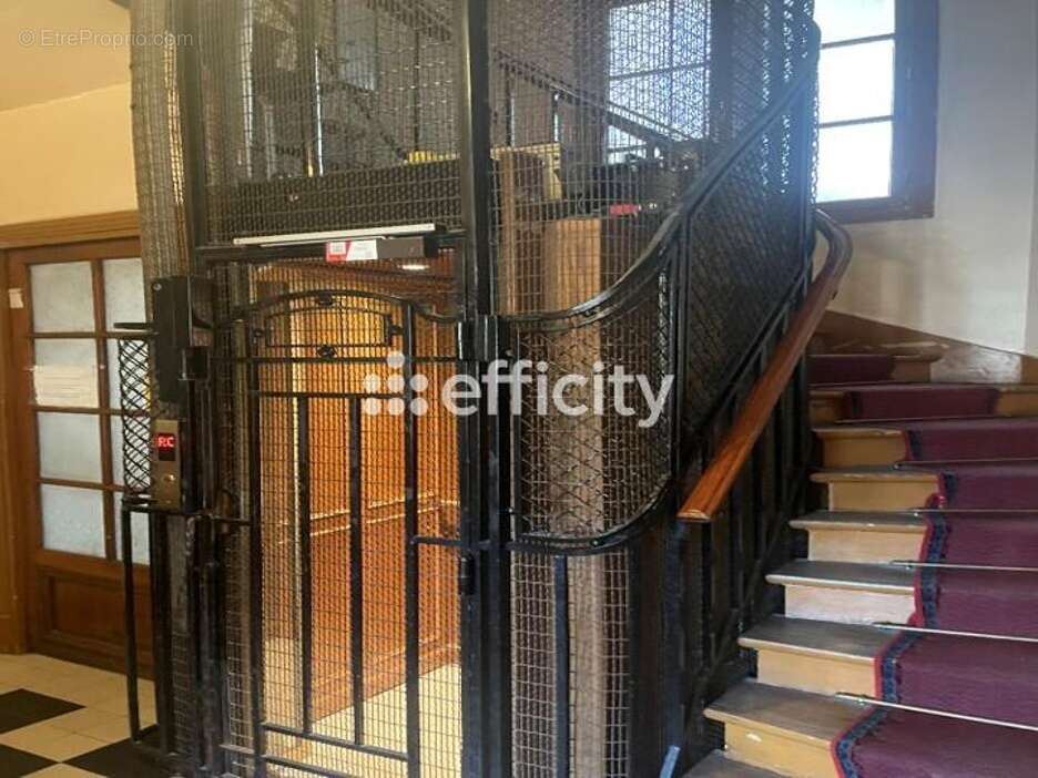 Appartement à ISSY-LES-MOULINEAUX
