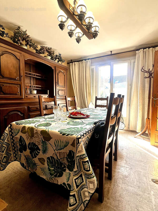 Maison à LE BLANC-MESNIL