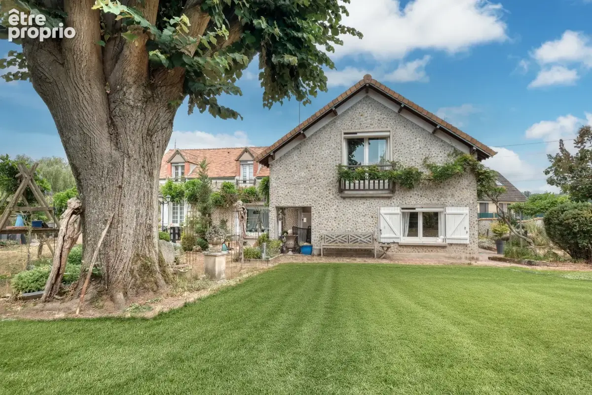 Maison à FONTENAY-LES-BRIIS