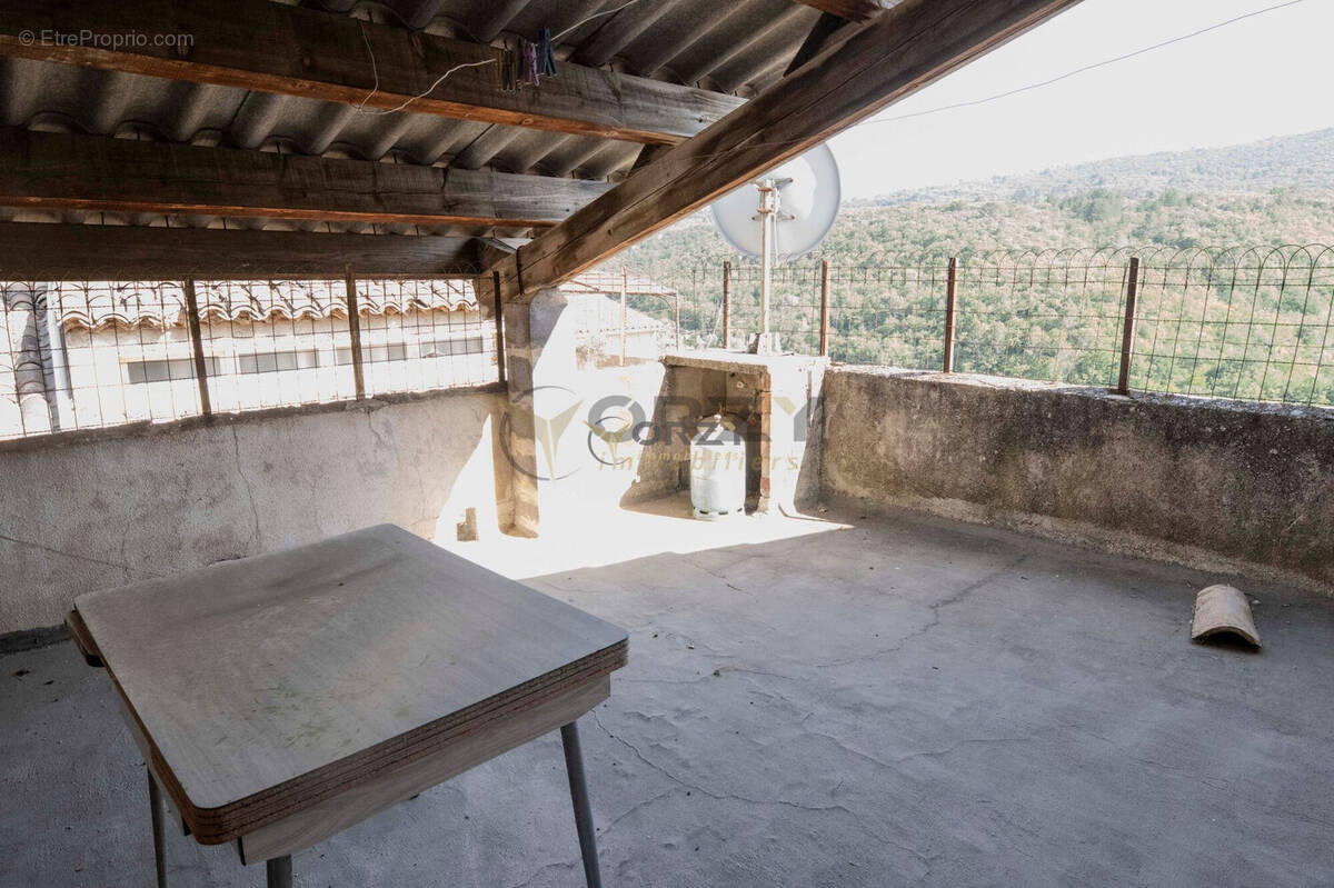 Appartement à BONNIEUX