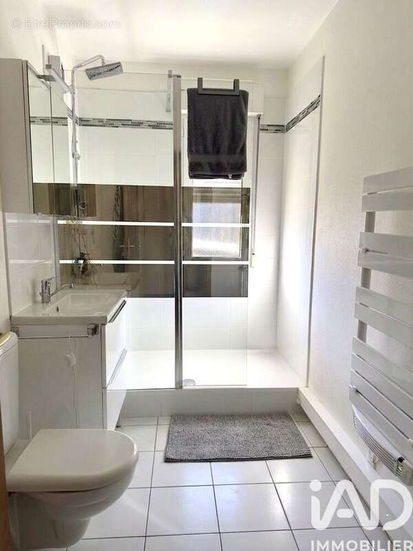 Appartement 25 m² à Reims  - photo 2