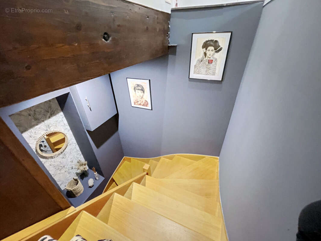 Duplex d'exception avec terrasse de 25m², spa et volumes rares - photo 18
