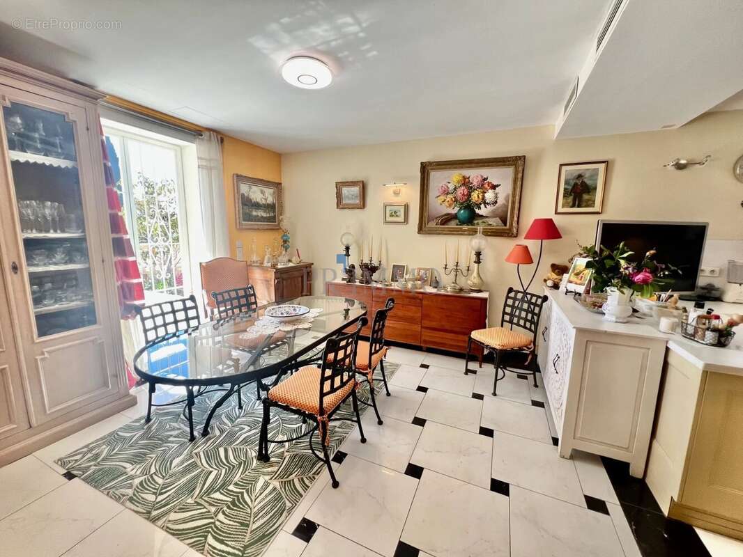 Maison à FREJUS