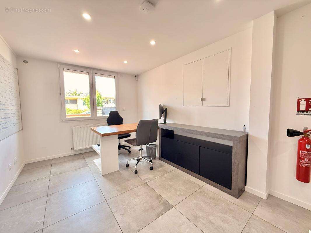 Maison familiale 7 chambres – Dépendance de 33 m² – Jardin clos - photo 11