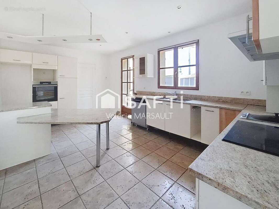 Photo 5 - Maison à LUYNES