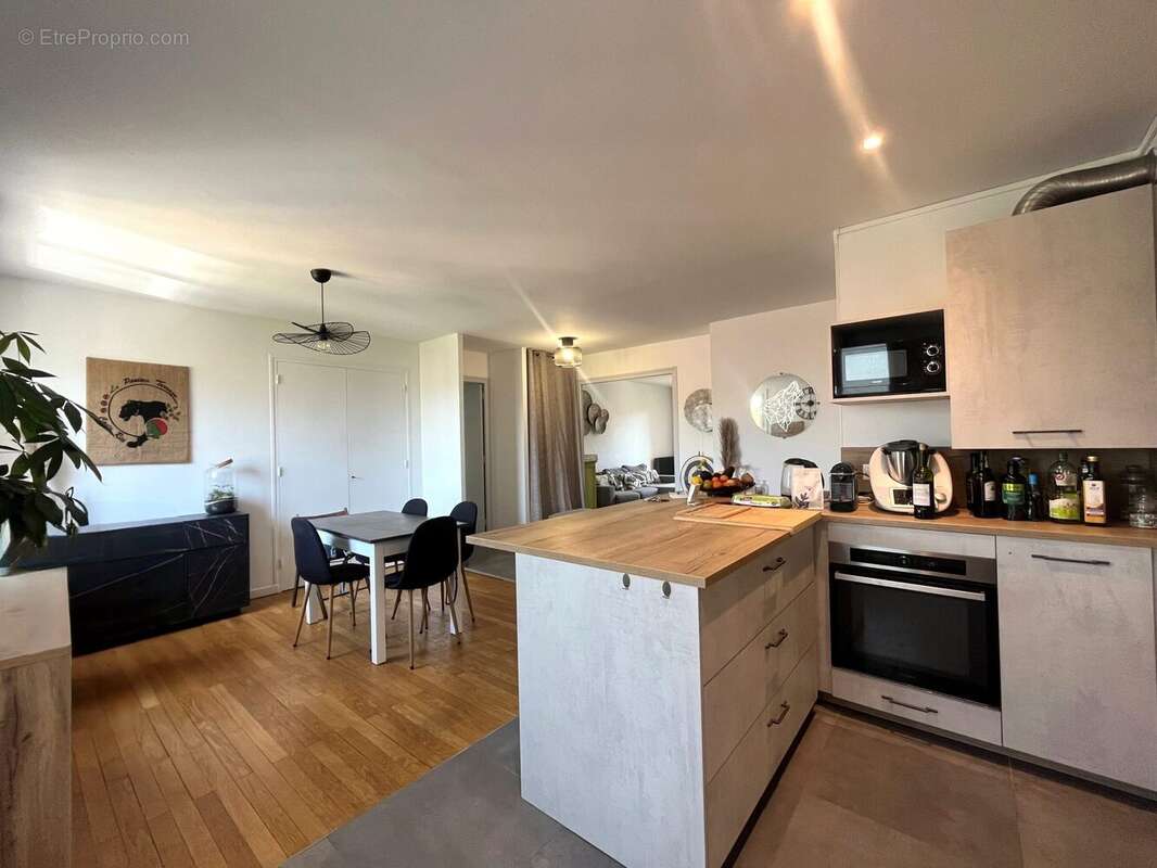 Appartement à FONTAINE