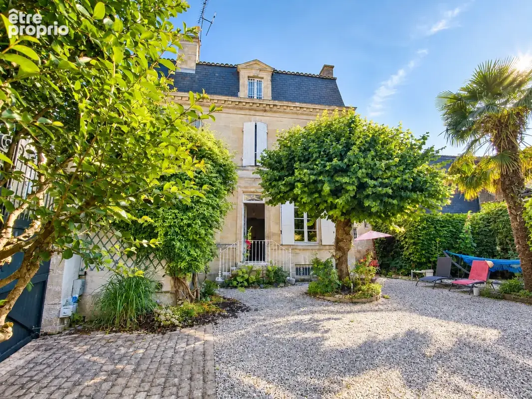 Maison à COGNAC