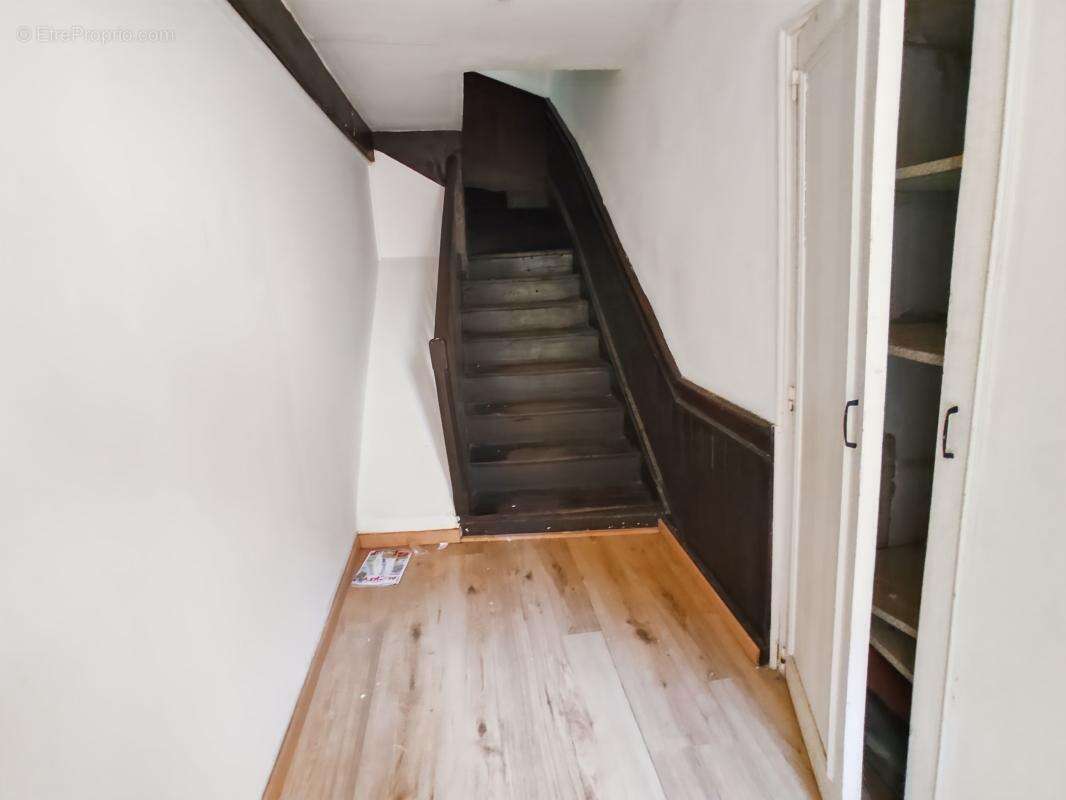 Appartement à SAINT-ASTIER