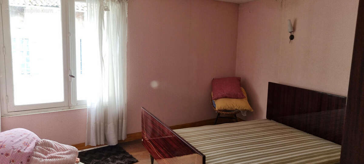 20250403_154348 - Maison à NONTRON