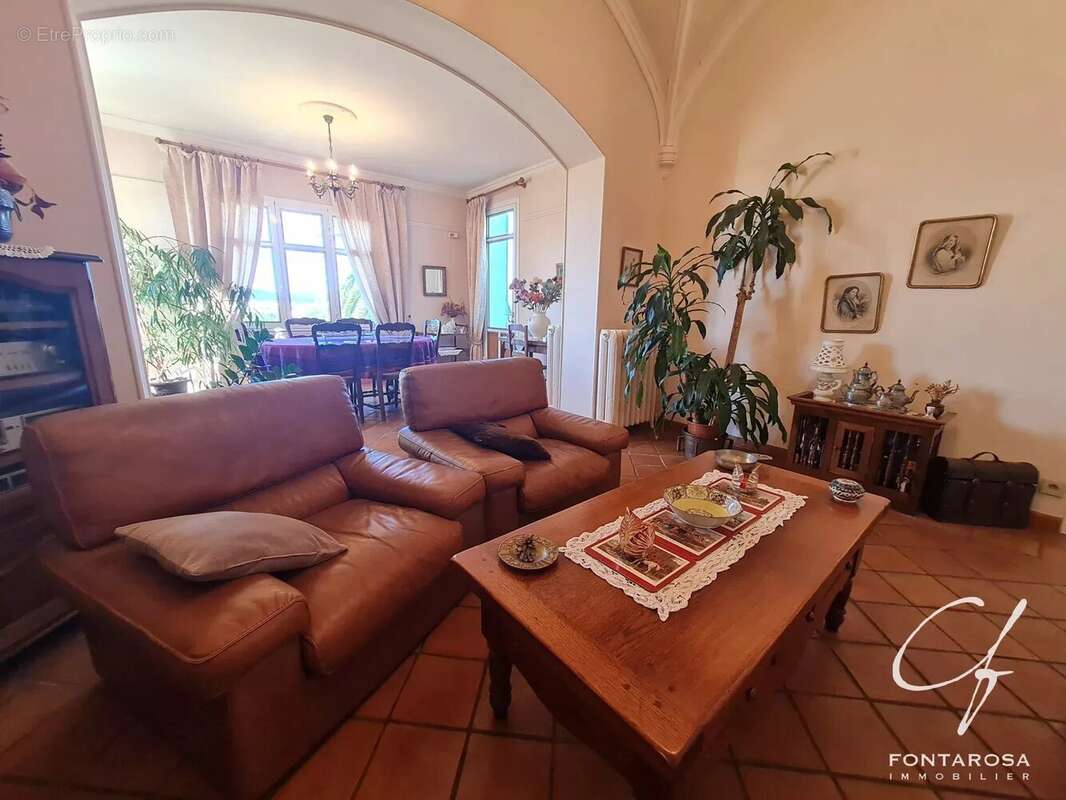 Maison à SAINT-RAPHAEL