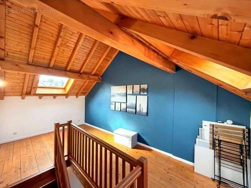 Appartement T4 atypique 77 m² – Centre Cruseilles – Maison de village entièrement rénovée - photo 6