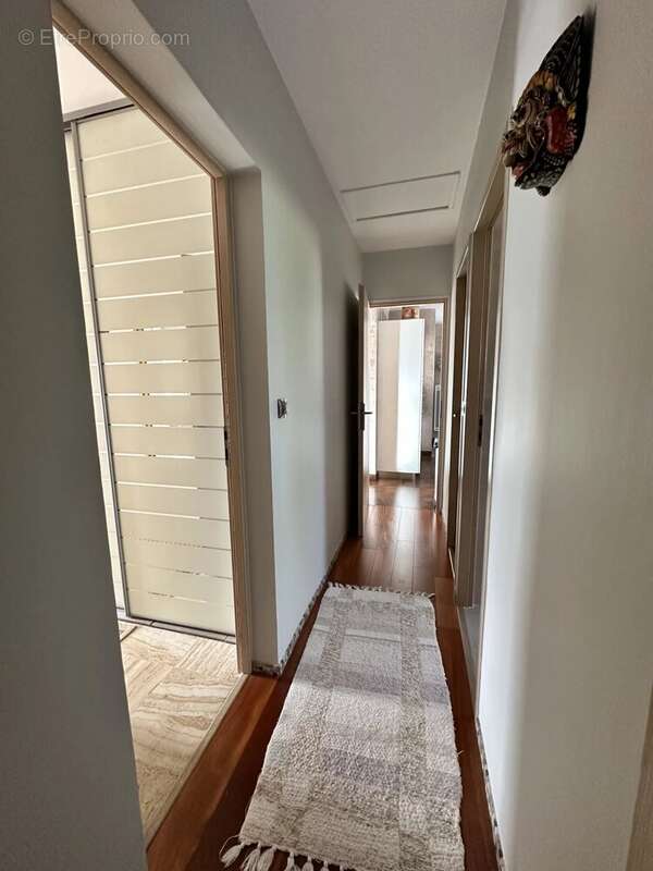 Maison à LE MESNIL-SAINT-DENIS