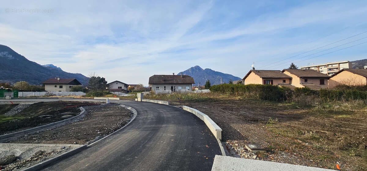 Terrain à SCIONZIER