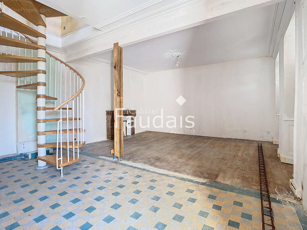 Maison à SAINT-JEAN-DE-DAYE