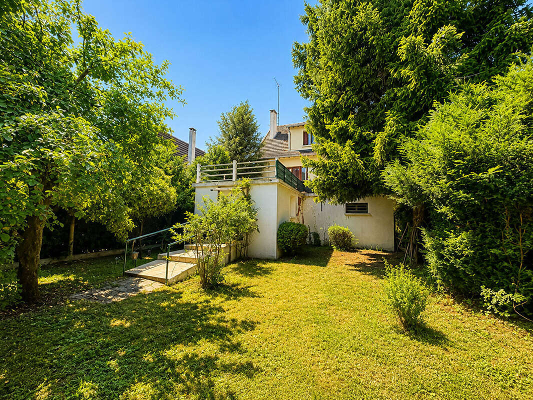 Belle maison avec jardin - photo 11