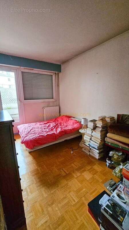 Appartement à PARIS-20E