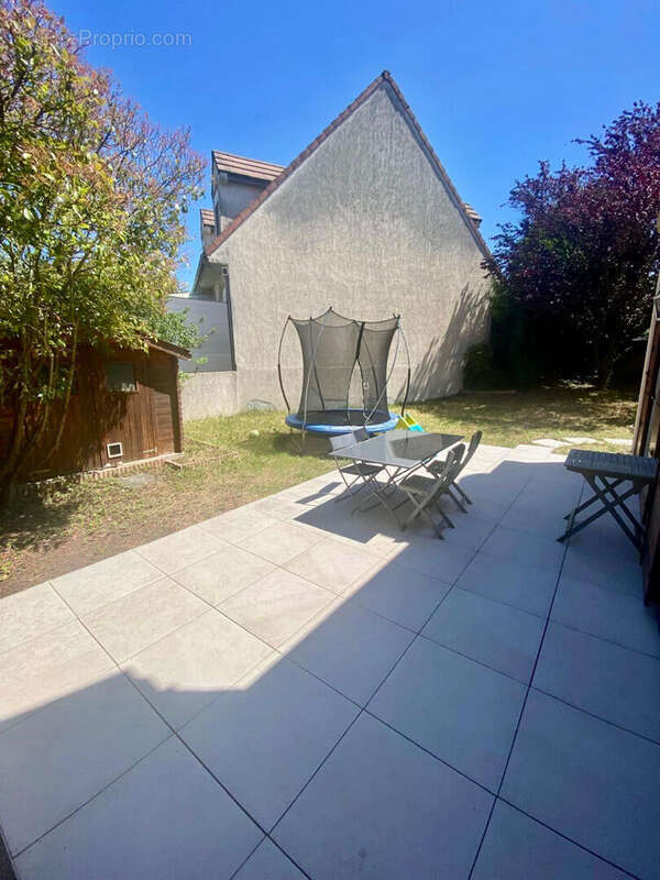 Maison à BOUSSY-SAINT-ANTOINE