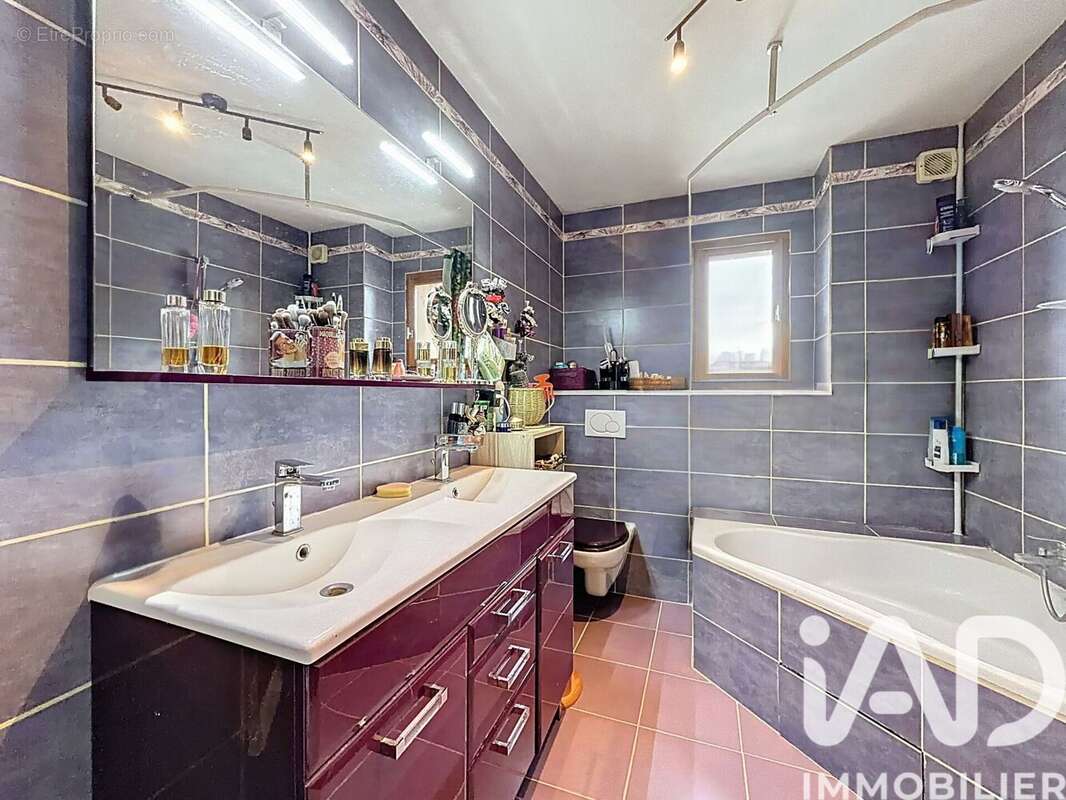 Photo 9 - Appartement à SAINT-PIERRE-EN-FAUCIGNY