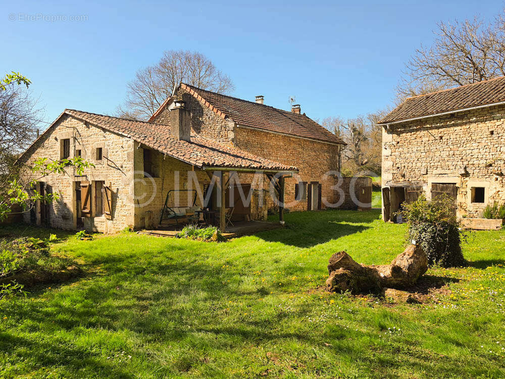 Maison à SAUZE-VAUSSAIS