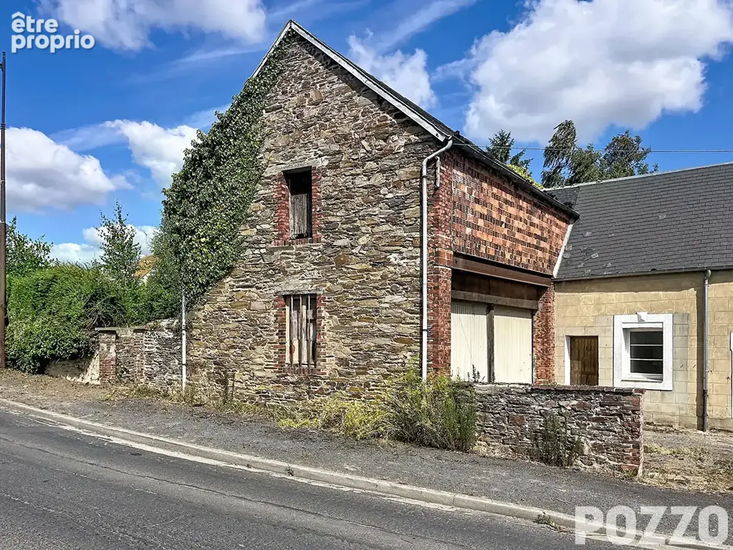 Maison - 8 pièces - 5 chambres - jardin - dépendance - Saint Clair sur Elle - photo 2