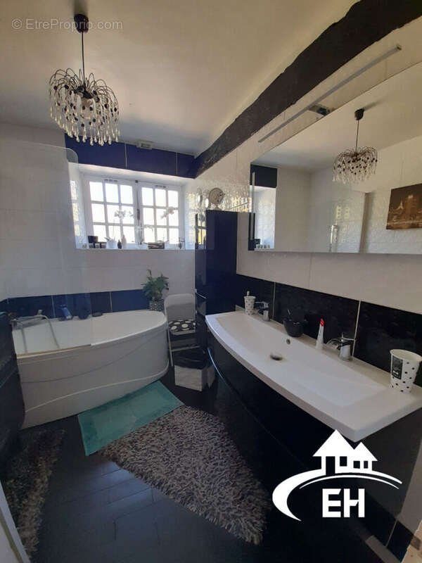 Maison à L&#039;AIGLE