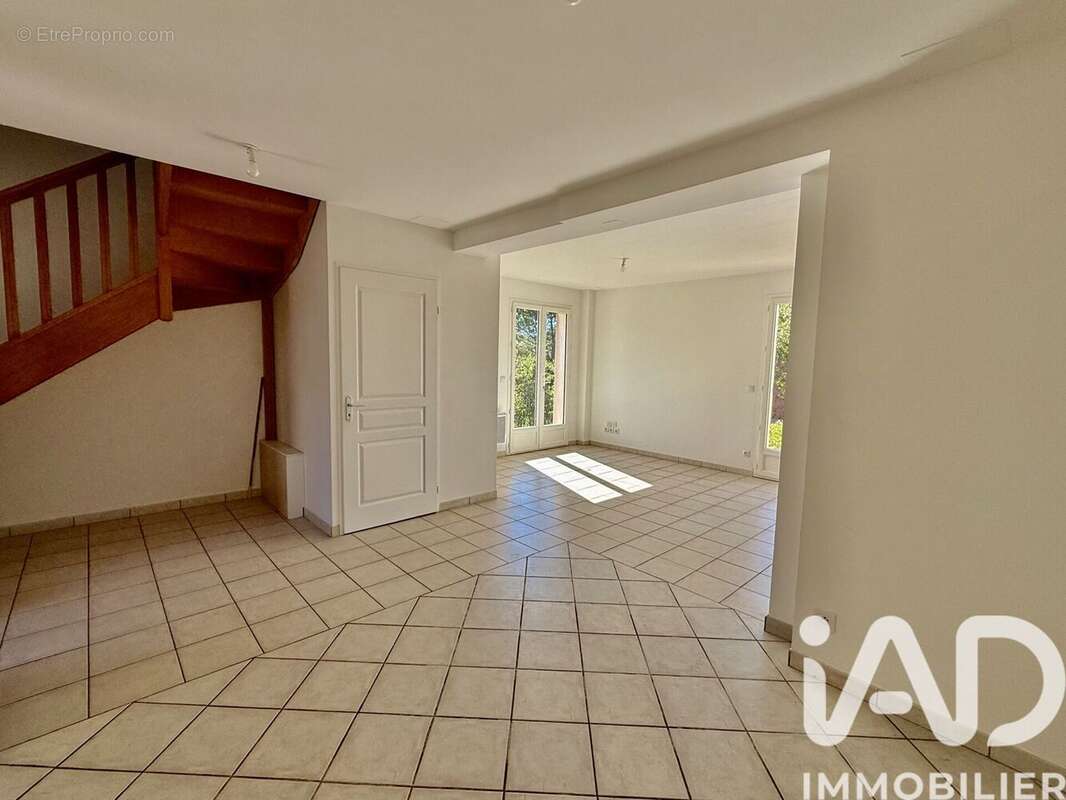 Photo 3 - Maison à LE LUC