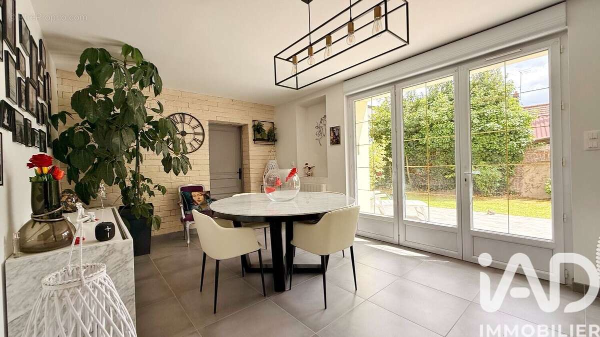 Photo 5 - Maison à BRESLES