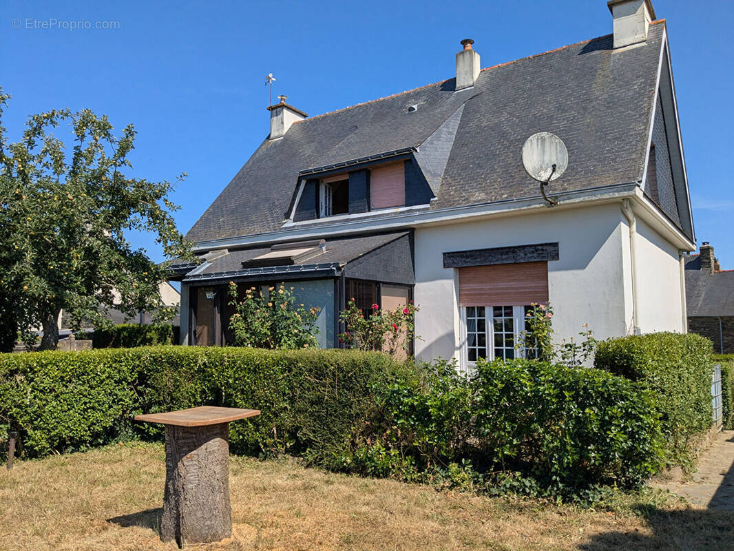 Maison à MALESTROIT