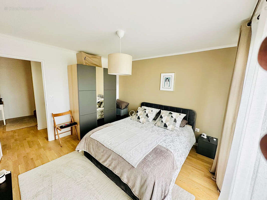 Appartement à LIVRY-GARGAN