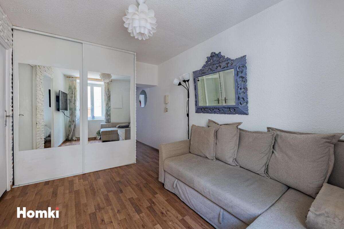 Appartement à ROQUEVAIRE