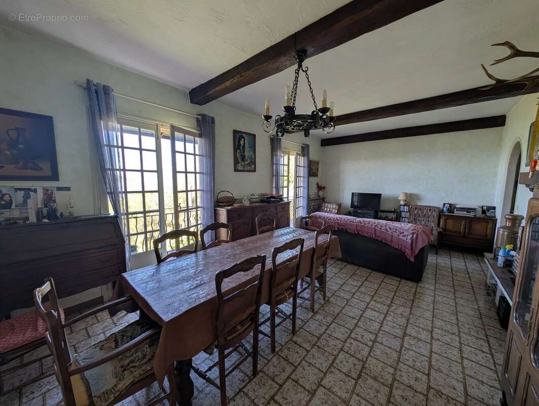 Maison à L&#039;ESCARENE