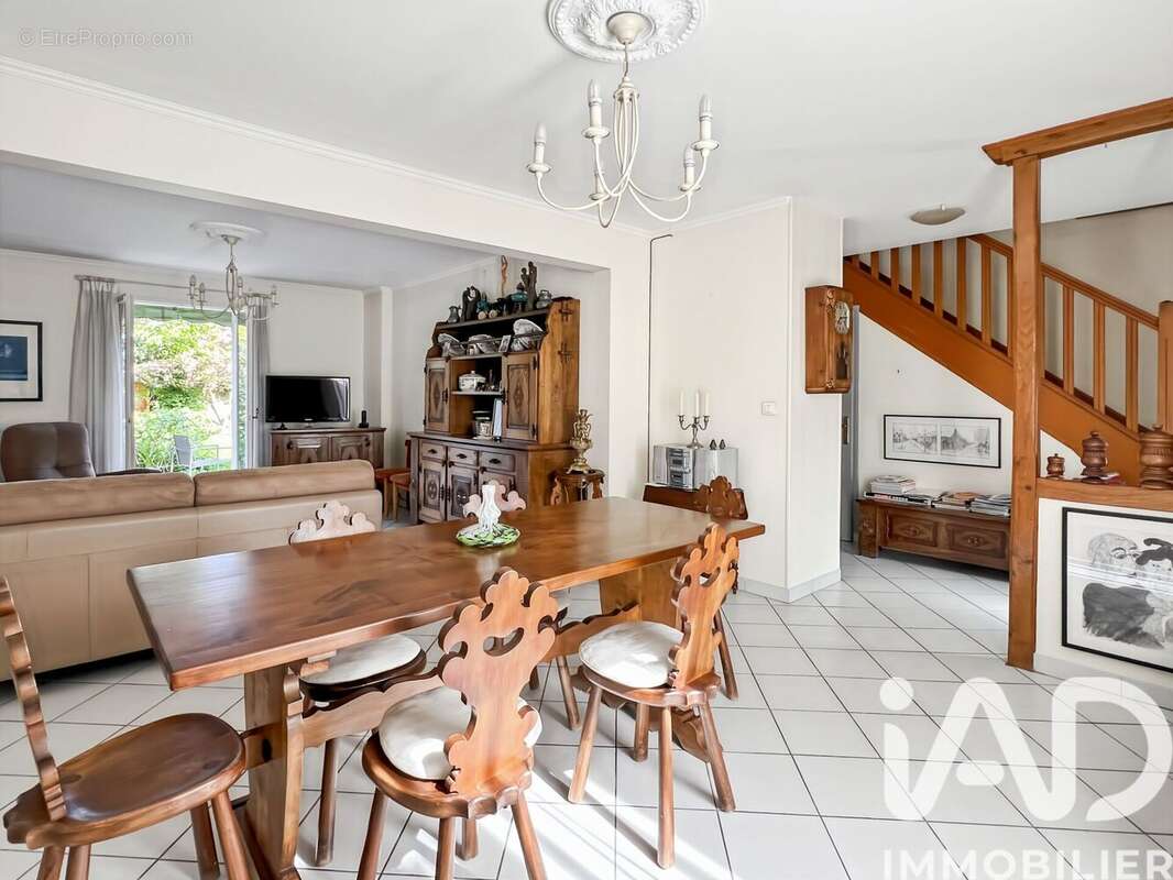 Photo 5 - Maison à PONTAULT-COMBAULT