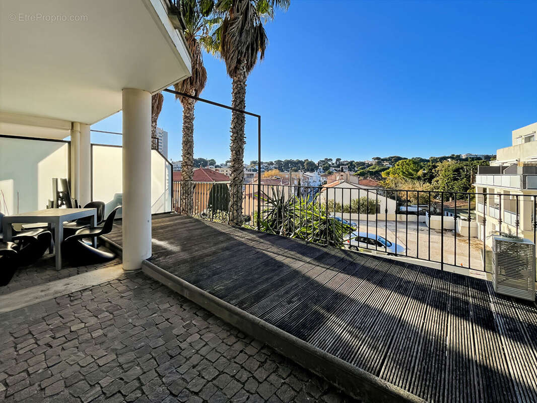 Appartement à CARRY-LE-ROUET