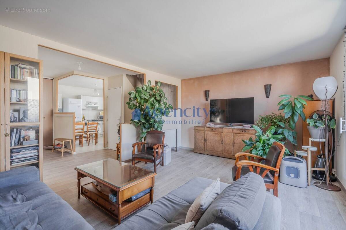 Séjour angle - Appartement à LOGNES