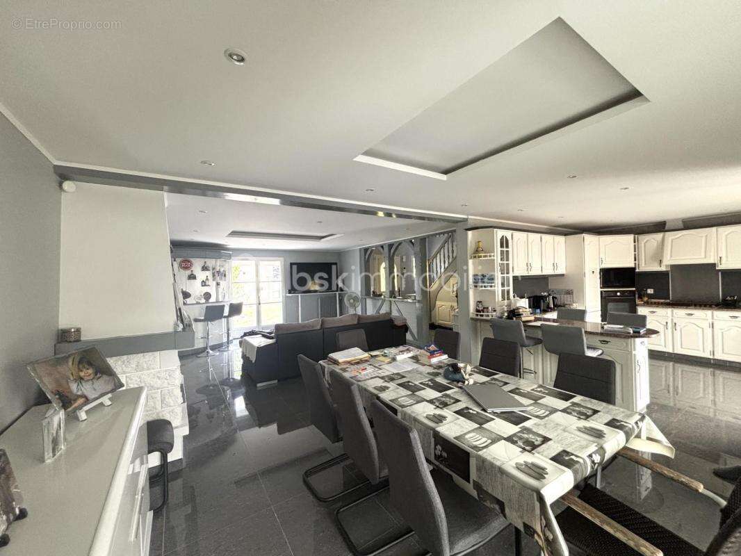 Maison à BALLAN-MIRE