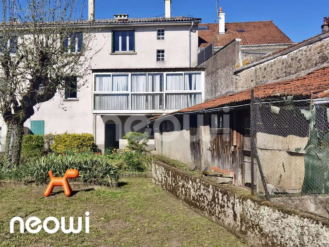 Maison à ARPAJON-SUR-CERE