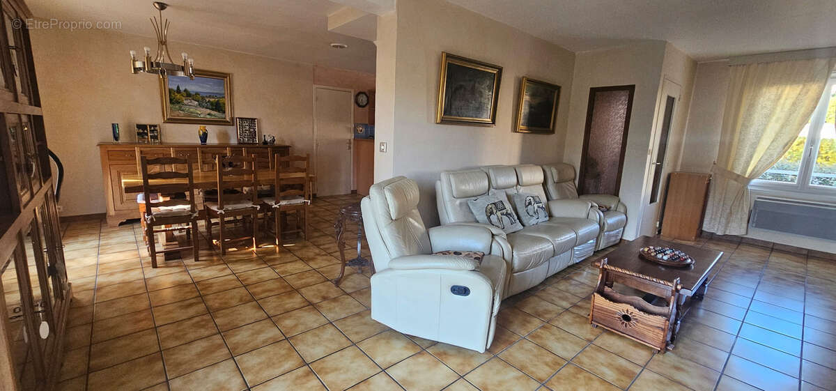 Maison à CHATEAUGAY