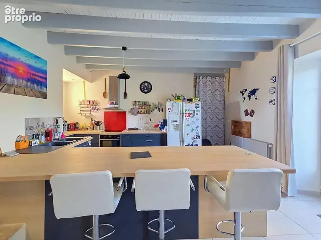 Maison 9 pièces 310 m² à vendre à Surin (79220) - photo 8