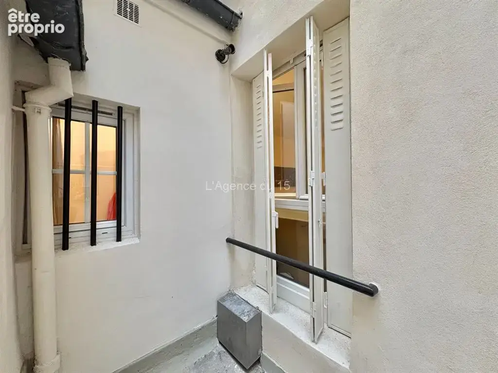 Gros caillou/ 2 pieces traversant / ideal investisseur ou pied a terre / grande cave - photo 7