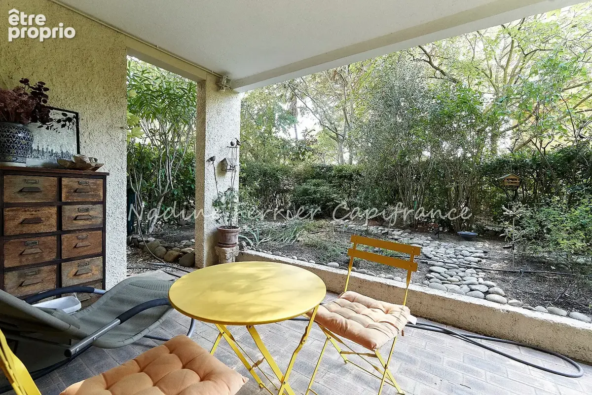 Les hameaux de la torse – 96 m² en rez-de-jardin avec terrasses - piscine - tout à pied - photo 5