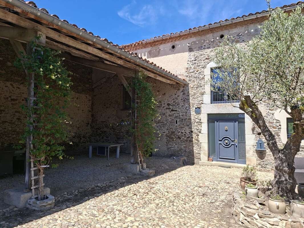 Maison à ROQUECOURBE