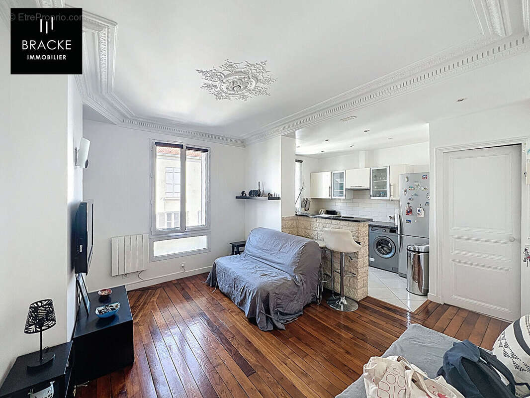 Appartement à COURBEVOIE