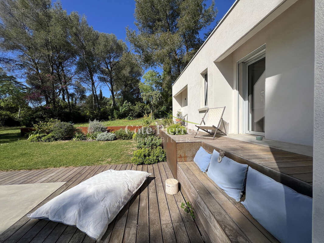 Maison à NIMES