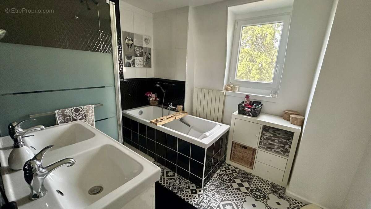 Maison à MANTES-LA-JOLIE