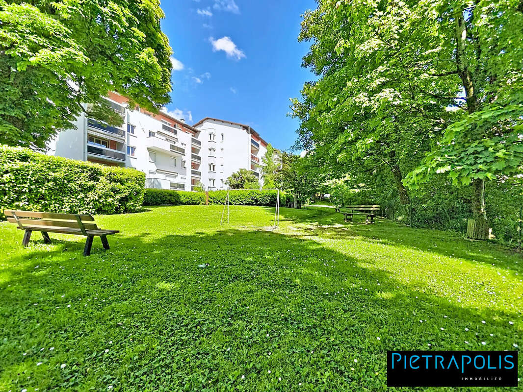 Appartement à FONTAINES-SUR-SAONE