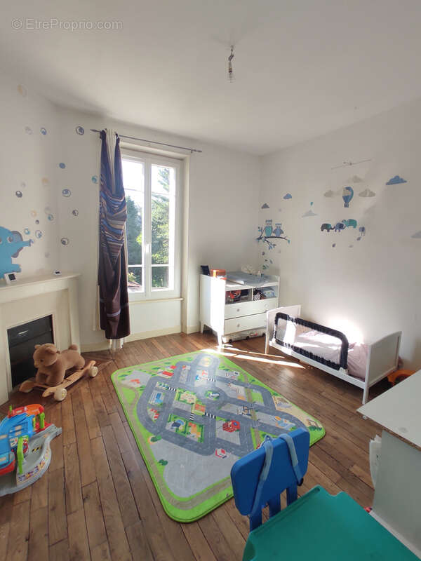 Ensemble immobilier à LIMOGES comprenant deux maisons (une louée et une vide) sur une belle parcelle de 840 m2. - photo 6
