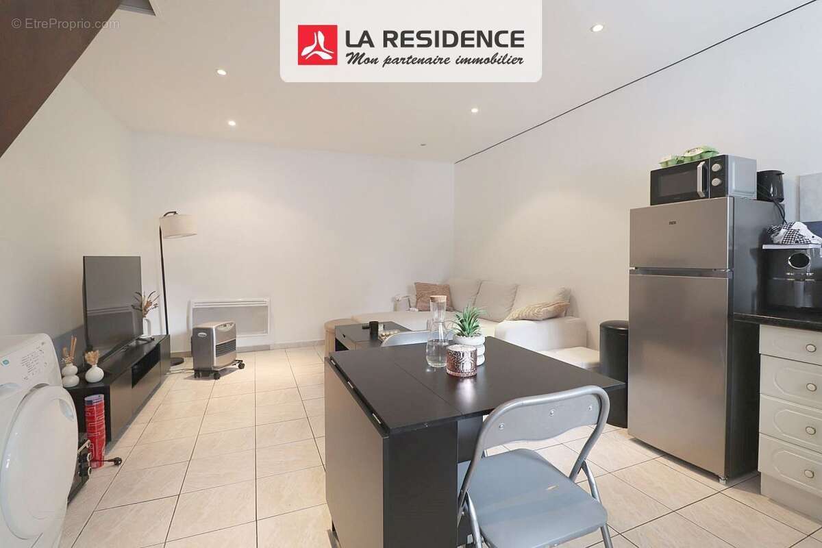 Appartement à MAURECOURT